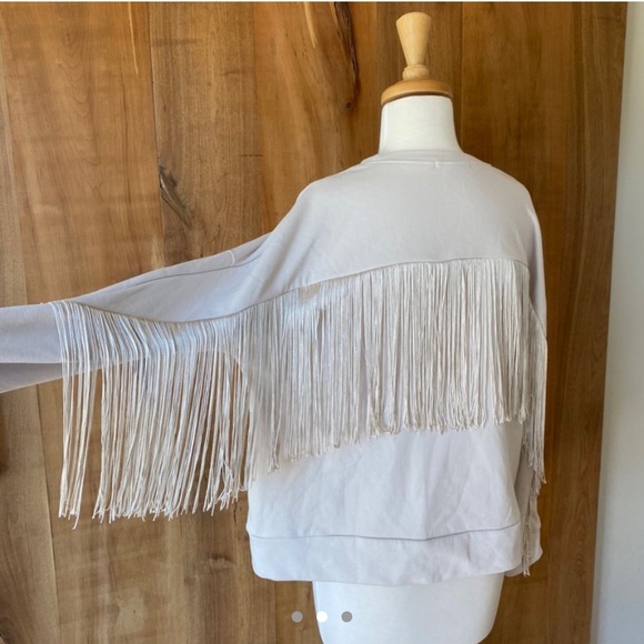 Fringe sweater! - Picture 4 of 7